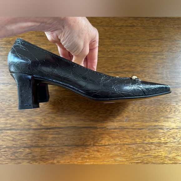 vintage ferragamo heels - Picture 5 of 7